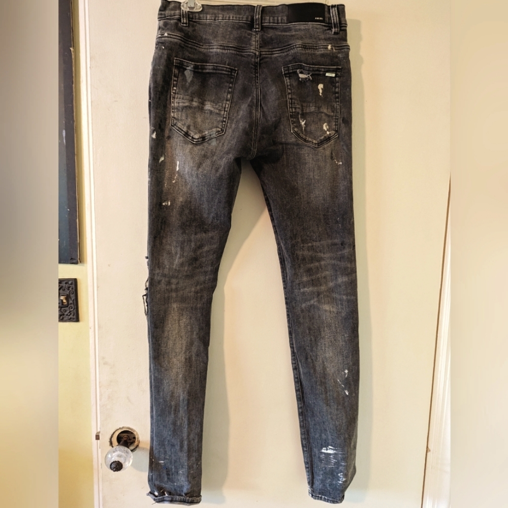AMIRI distressed black men's button-fly jeans size 32